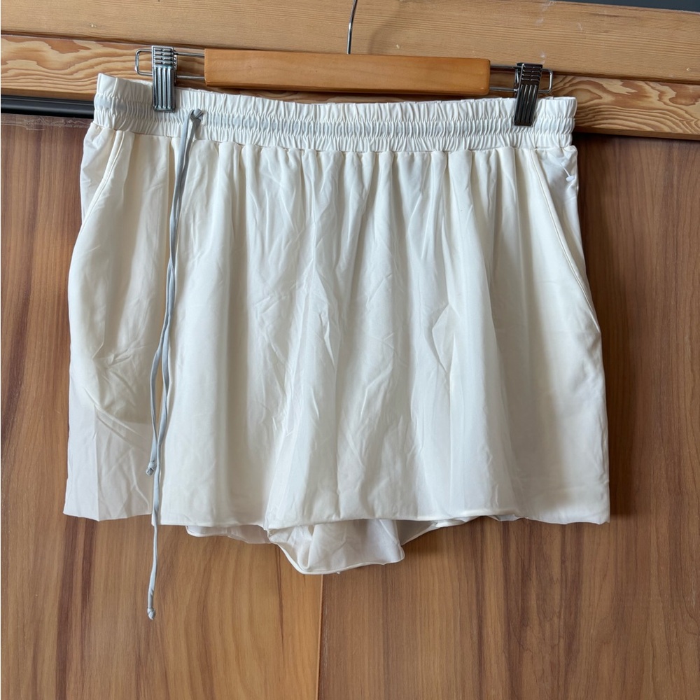 Cream Elastic Waist Shorts, Lululemon skirt shorts, Tennis skirt, NWOT